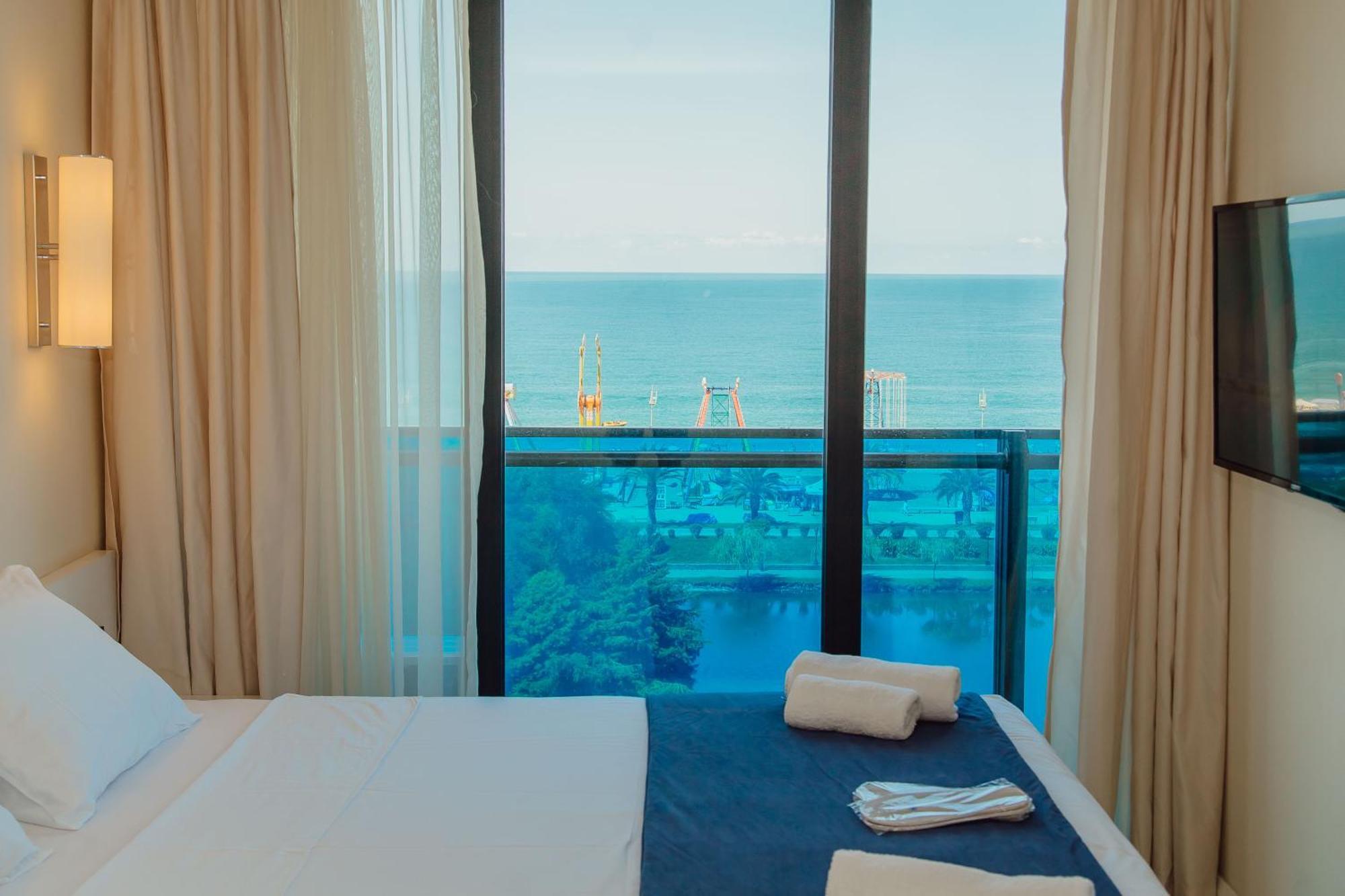 Orbi City Sea View Batumi Ngoại thất bức ảnh
